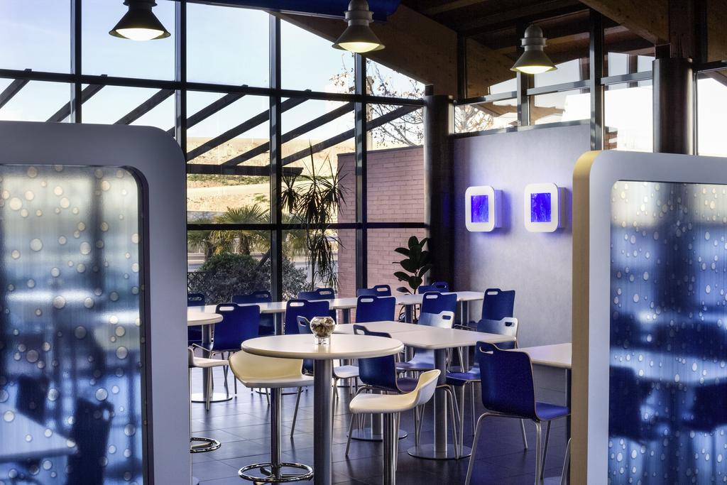 Ibis Budget Madrid Alcala De Henares La Dehesa Luaran gambar
